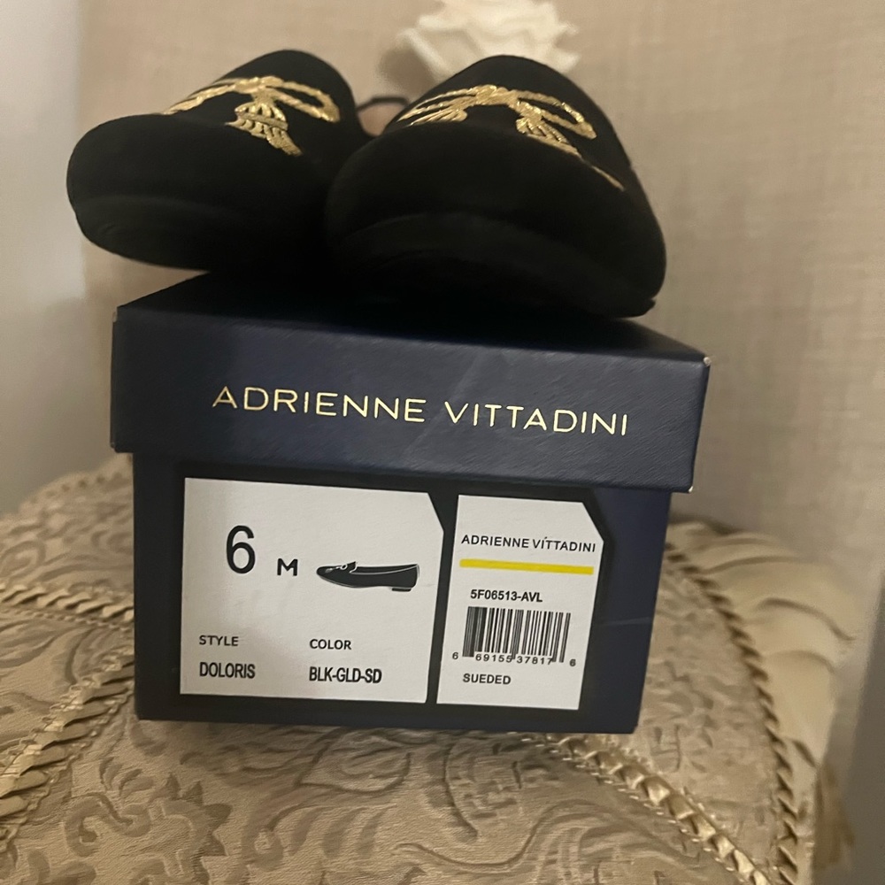Adrienne Vittadini Flats - Picture 2 of 5